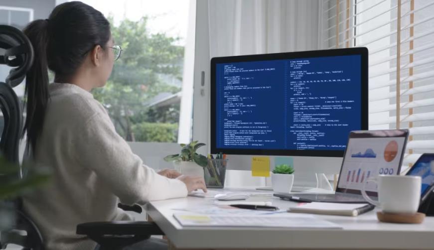 广州企业数字化解决方案:机器学习赋能商业模式升级的核心路径